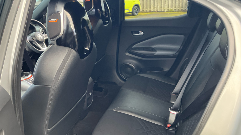 Nissan Juke 1.0 DiG-T 114 Tekna 5dr Petrol Hatchback